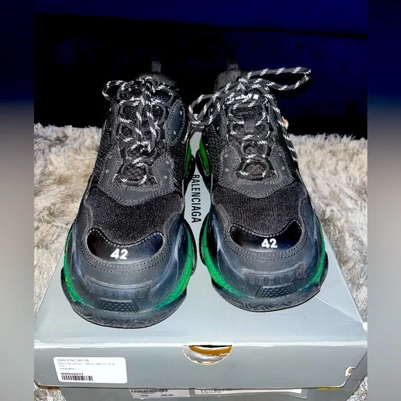 Balenciaga | Shoes | Balenciaga Triple S Sneaker Size 42 Men  display picture 1